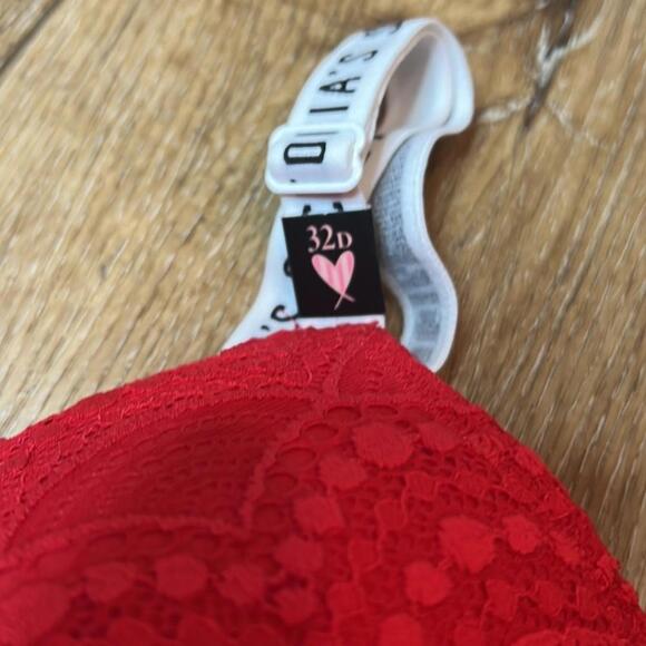 NWOT Victoria’s Secret Red Lace Wireless T-Shirt Bra 32D - Picture 4 of 6